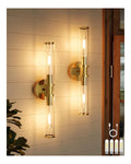 Applique murale Dore et Ambre a presence elegante et lumiere agreable 3000K