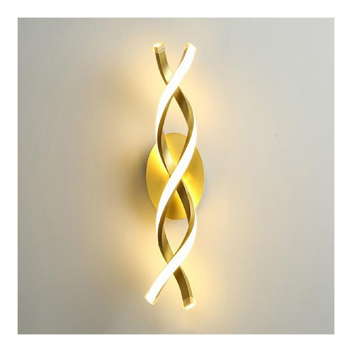 Solution lumineuse Ambre au dessin sobre en format applique murale