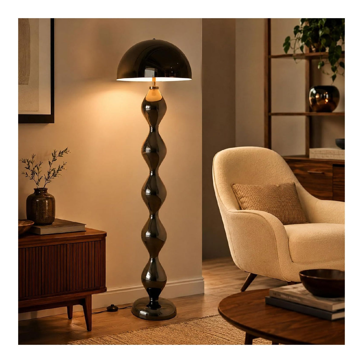 Lampadaire Noir et Ambre a presence elegante et lumiere agreable 60 W E27